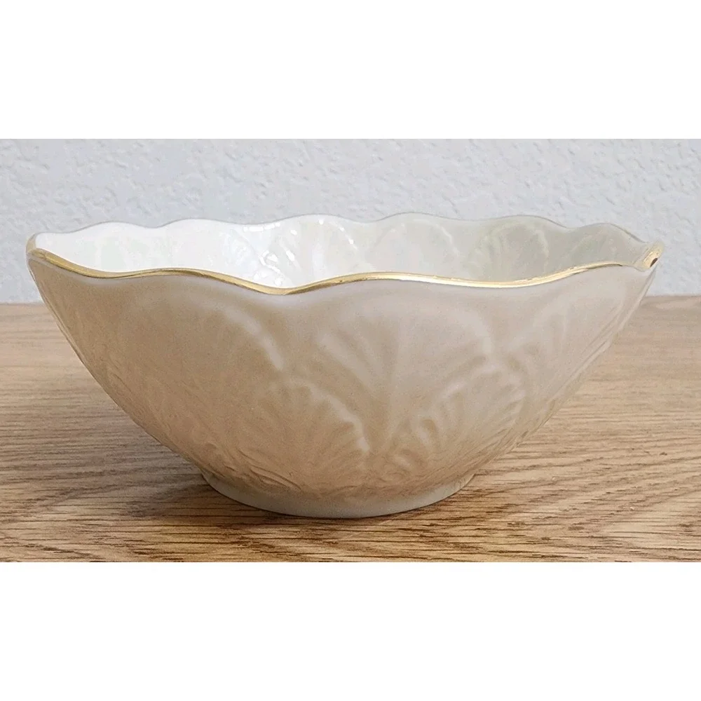 Lenox Round Scalloped Candy/Nut Bowl, Ivory with 24K Gold Trim Made‎ in U.S.A.